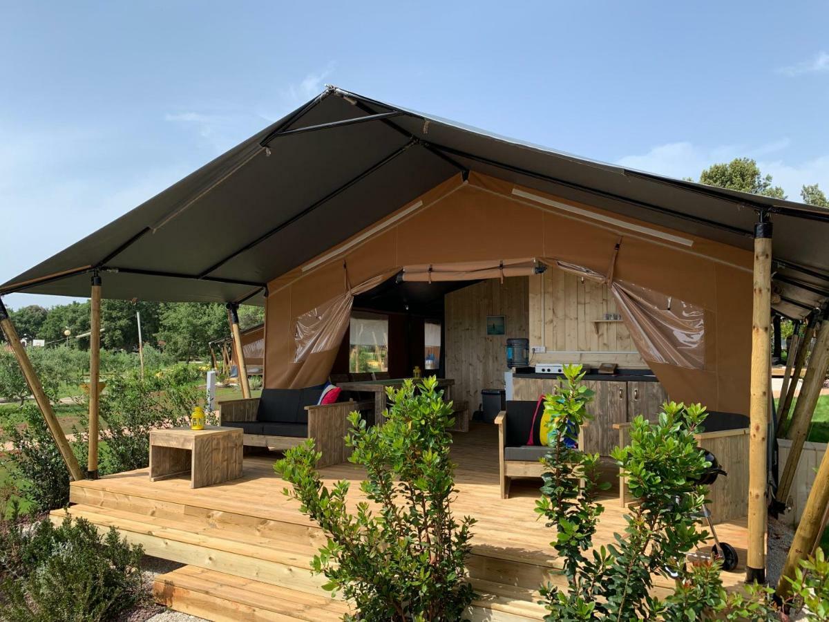 Easyatent FKK Safari tent Ulika Naturist Porec Bagian luar foto